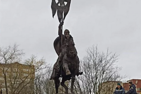«В Минске устанавливают памятник новому историческому фавориту Путина»